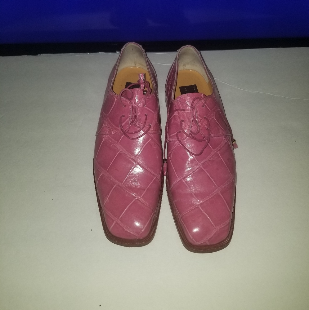 Alligator shoes
